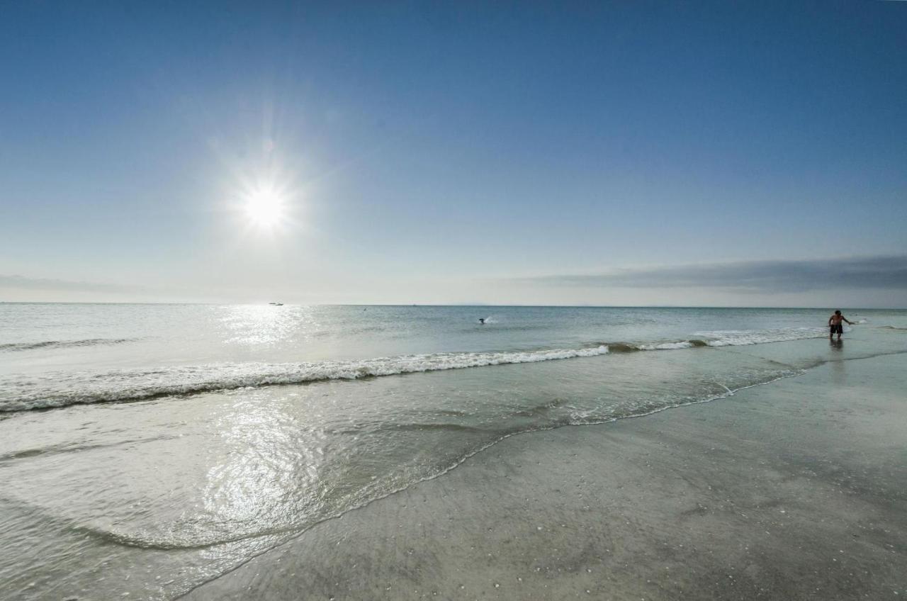 Gorgeous 3 Bedroom Condo In The Perfect Locationseaoats302 St. Pete Beach Kültér fotó
